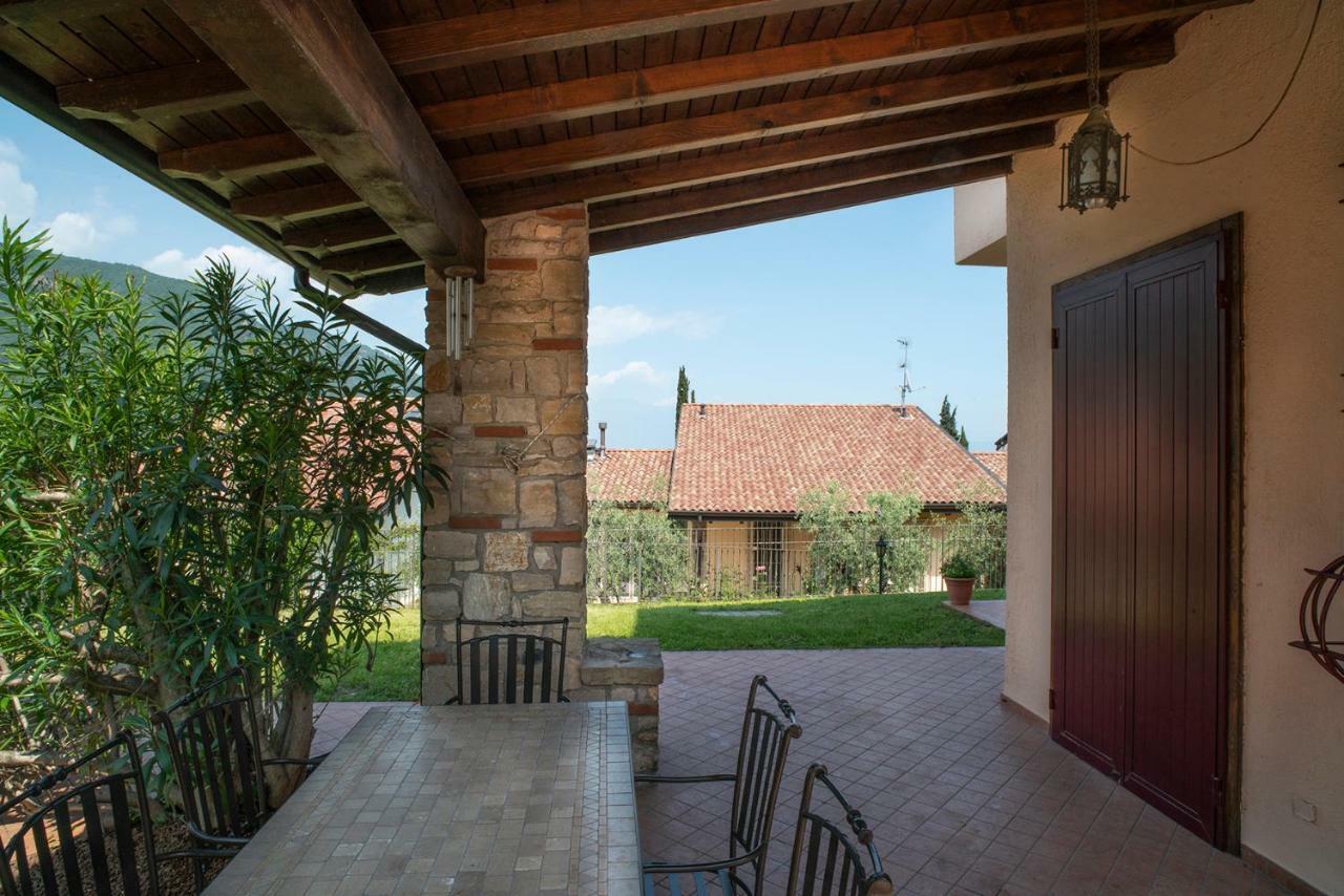 La Villa Salò Exteriör bild